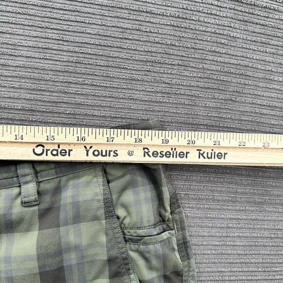 Lululemon Chino Shorts Men 38 Green Plaid Casual Outdoor Weekend Vacation. - Picture 4 of 8